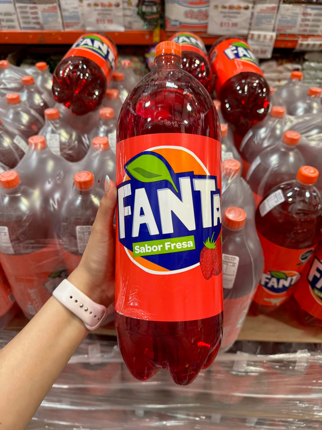 Mexican Fanta 3L Fresa Soda